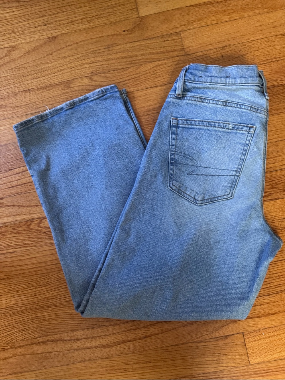 American Eagle Women’s Light Blue Strigid Stovepipe Jeans 4 Short